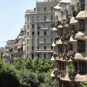 https://claris-apartments.catalonia-hotels.com